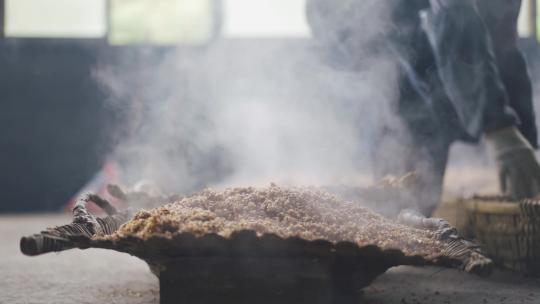 酒窖酿酒白酒广告古代酿酒酒文化窖藏广告
