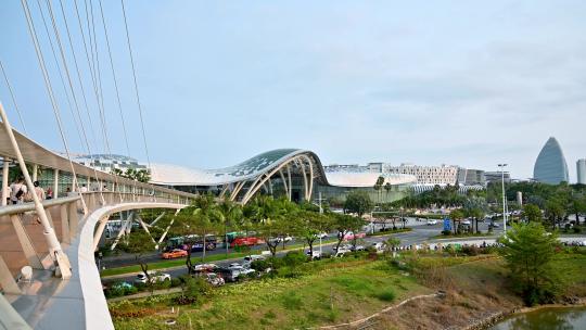 海南省三亚市三亚国际免税城廊桥风景