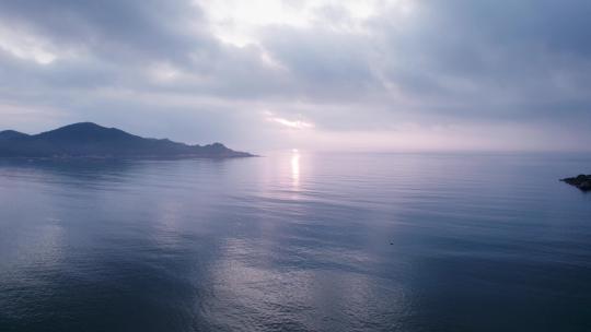 海平线日出航拍