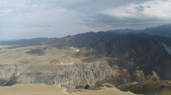 新疆大峡谷，山脉/自然风光光影航拍