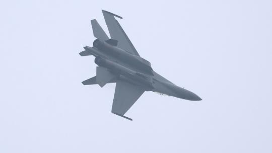 4K超稳：中国航展歼-16战斗机飞行表演