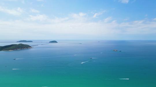 航拍国家海岸海南三亚亚龙湾海岸线风光