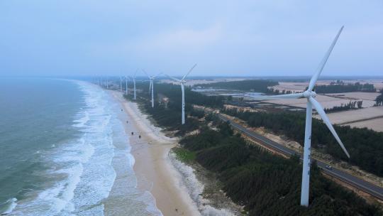 海南省文昌市木兰湾航拍风景与海边风车