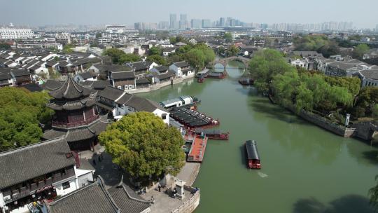 苏州市七里山塘古建筑水乡河流风光