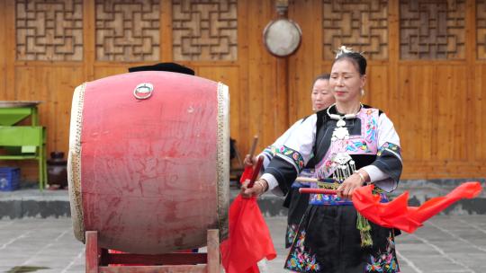 民俗苗鼓表演非遗苗鼓