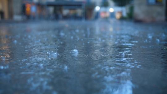 雨天下雨街景视频素材模板下载