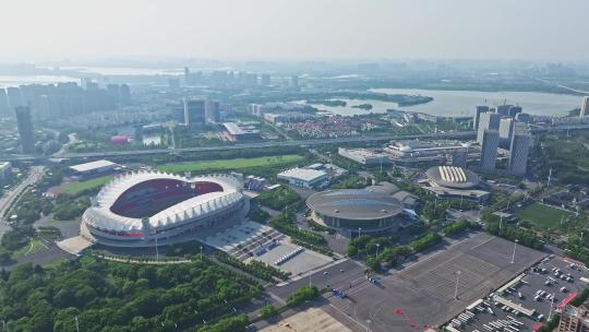 武汉体育中心推进下摇镜头