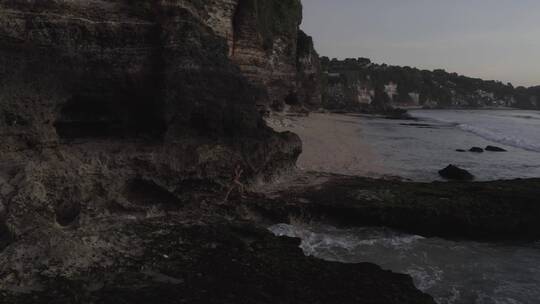 海岸边岩石拍摄
