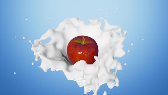 苹果落入牛奶