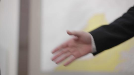 商务合作握手