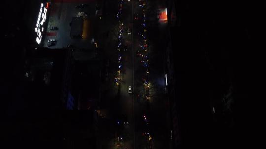 俯视车辆彩灯跟随摇城市夜景