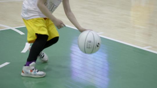 青少年篮球比赛慢动作