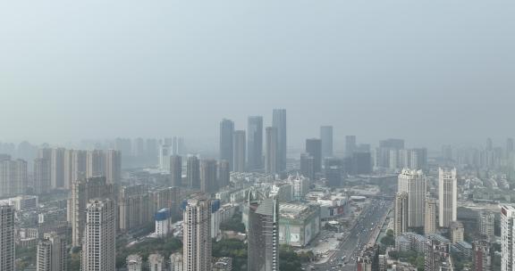 阴雨天福州航拍城市下雨天建筑云雾缭绕风光