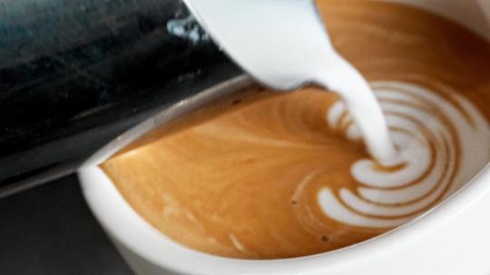 咖啡制作磨咖啡咖啡饮料