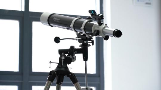 天文望远镜视频素材模板下载