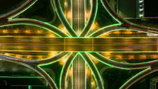 俯瞰城市立交桥交通车流夜景延时摄影