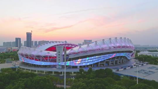 武汉体育中心上升下摇镜头