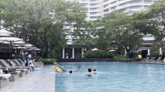 三亚瑰丽度假酒店游泳池视频素材模板下载