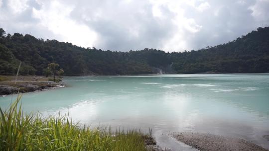 自然风光，山脉，全景，塔拉加博达斯湖，加鲁特的自然旅游景点