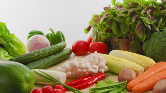 一堆健康绿色蔬菜