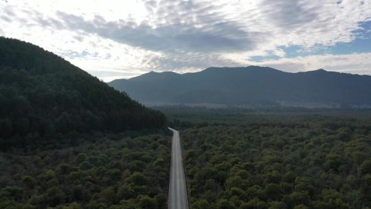 航拍腾冲云峰山温泉度假酒店