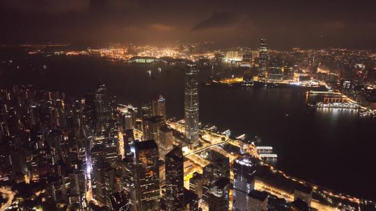 航拍香港IFC金黄夜景