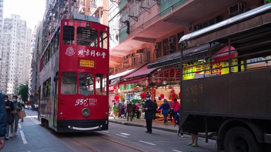 香港集市行驶的叮叮车