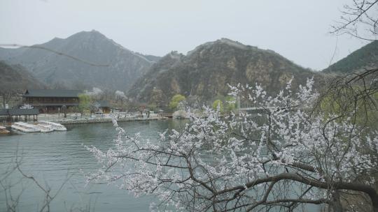 北京黄花城水长城春季风光视频素材模板下载