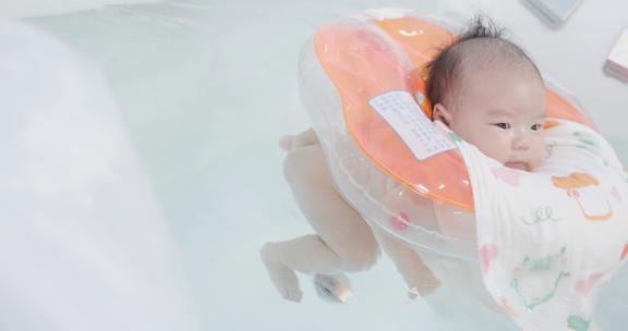 婴儿游泳 超长TVC广告特写镜头 月子