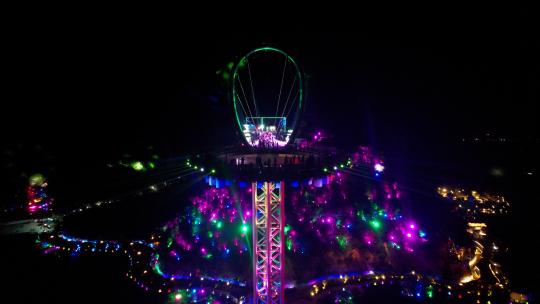 航拍清远黄腾峡天门悬廊灯光秀