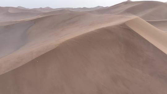 4k航拍塔克拉玛干沙漠风沙流动