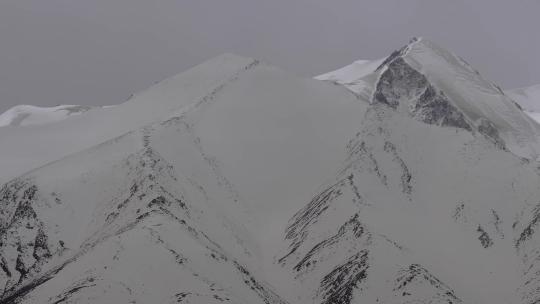 玉珠峰雪山冰川