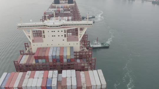 天津港货轮视频素材模板下载