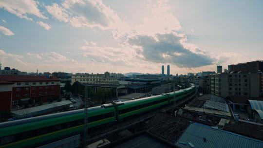 【4K】昆明铁轨运输，高铁出站，云南高铁