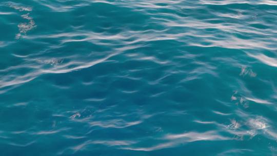 海洋海波纹清澈的海水碧蓝的海面