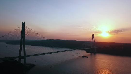 日落时分鸟瞰跨海大桥