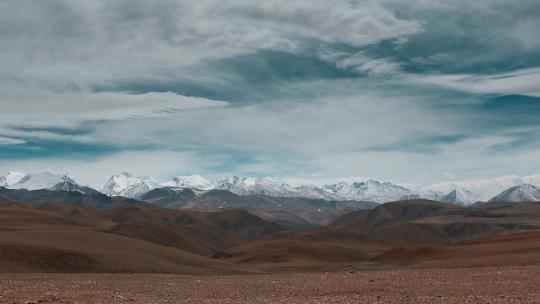 西藏旅游风光喜马拉雅山脉中段