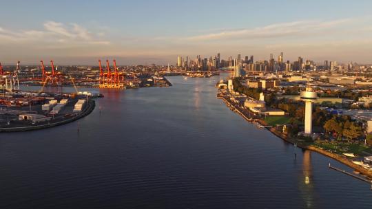 城市航拍海港港口大桥墨尔本澳大利亚