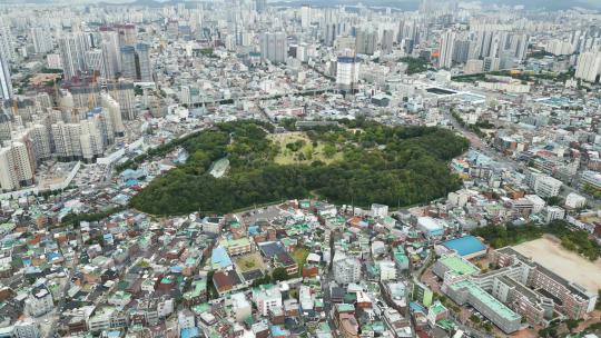 城市建筑的鸟瞰图