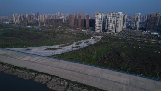 武汉洪山江滩公园绿地航拍