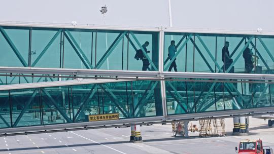 【正版素材】机场廊桥视频素材模板下载