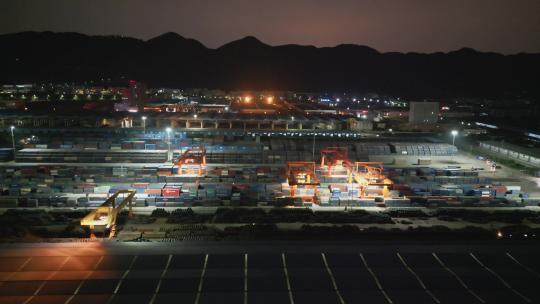 重庆渝新欧公铁物流园夜景航拍