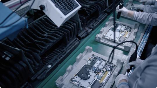 电脑工厂 笔记本电脑组装生产流水线