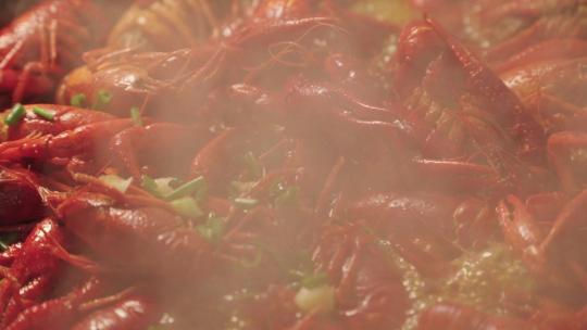 大众美食油焖小龙虾烹饪制作