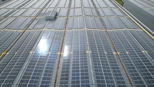 分布式屋顶光伏太阳能发电站视频素材模板下载