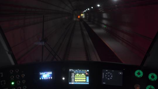 城市轨道交通地铁穿梭隧道