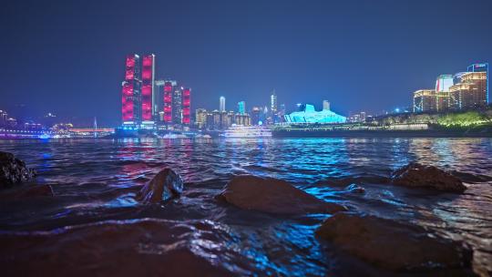 重庆地标来福士朝天门夜景