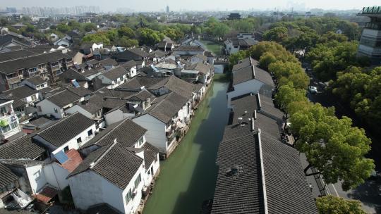 苏州市七里山塘古建筑水乡河流风光