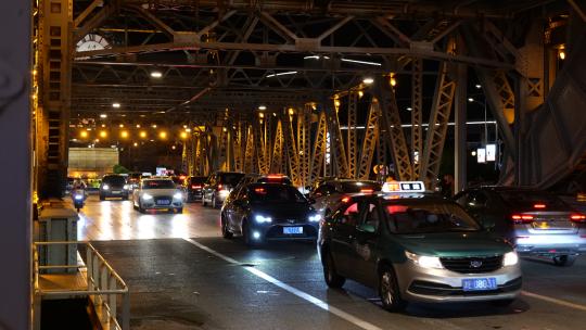 天津解放桥夜景车流实拍1080p视频素材模板下载
