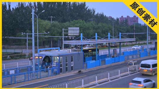 北京快速公交站驶离视频素材模板下载